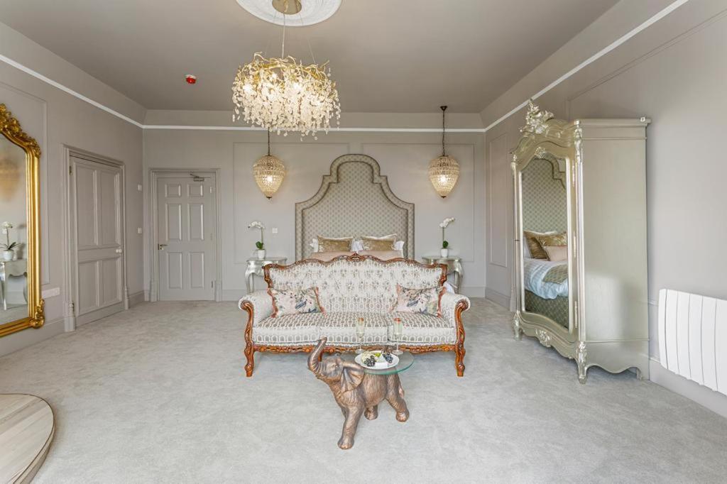 ホテル Welbeck Manor And Golf Sparkwell エクステリア 写真