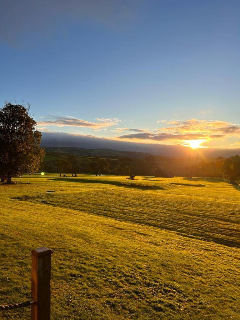 ホテル Welbeck Manor And Golf Sparkwell エクステリア 写真
